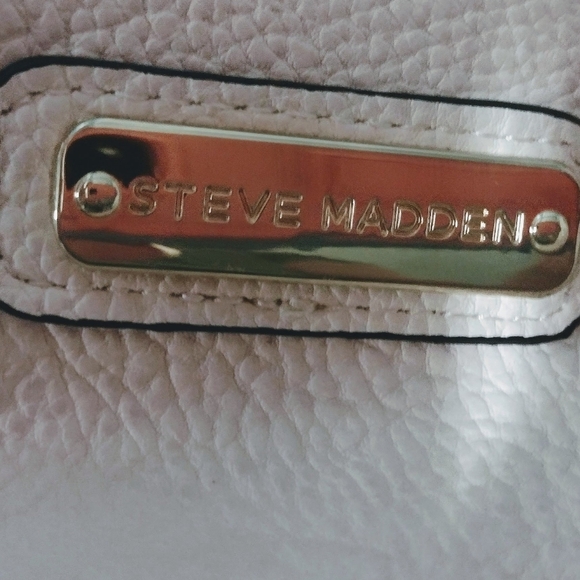 Steve MaddenLike New Large Ladies Handbag, Purse - Picture 2 of 4